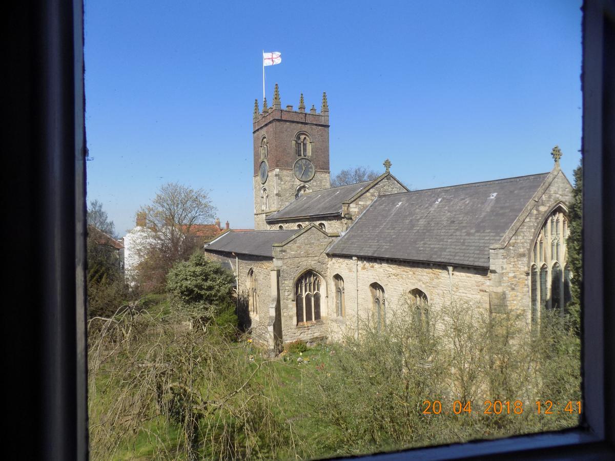 The Londesborough Arms Bar With En-suite Bed & Breakfast Market Weighton