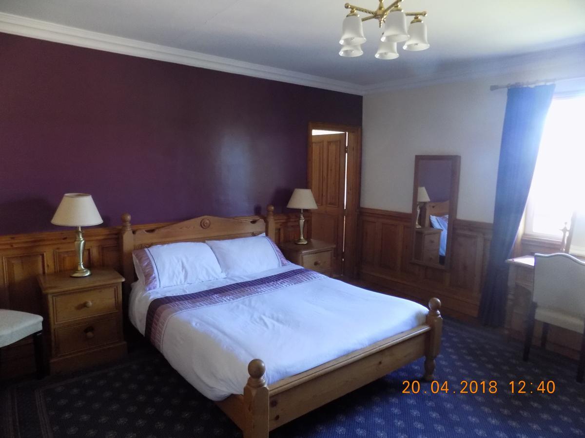 The Londesborough Arms Bar With En-suite Bed & Breakfast Market Weighton