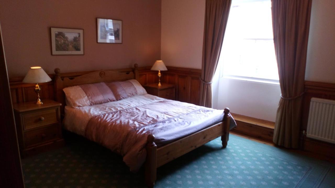 The Londesborough Arms Bar With En-suite